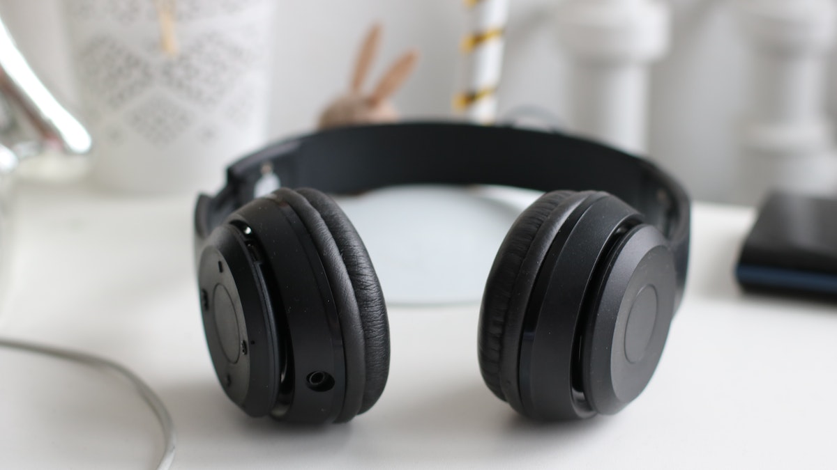 Sony wireless best sale headphones under 5000